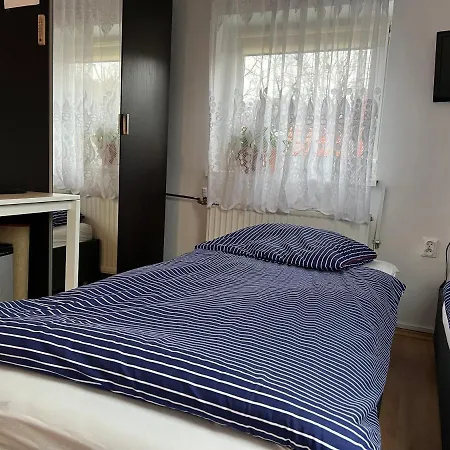 Privatunterkunft U Emilii